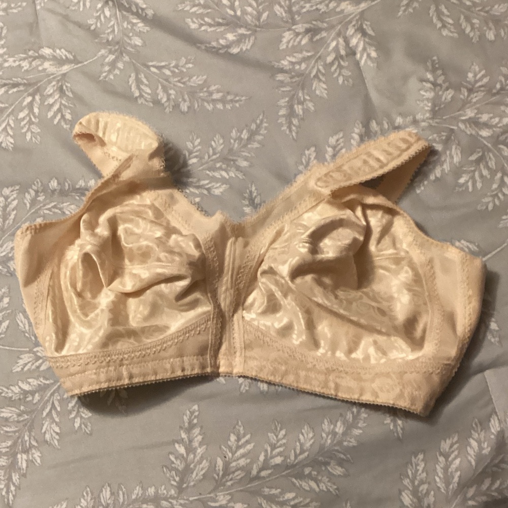NWOT Playtex bra